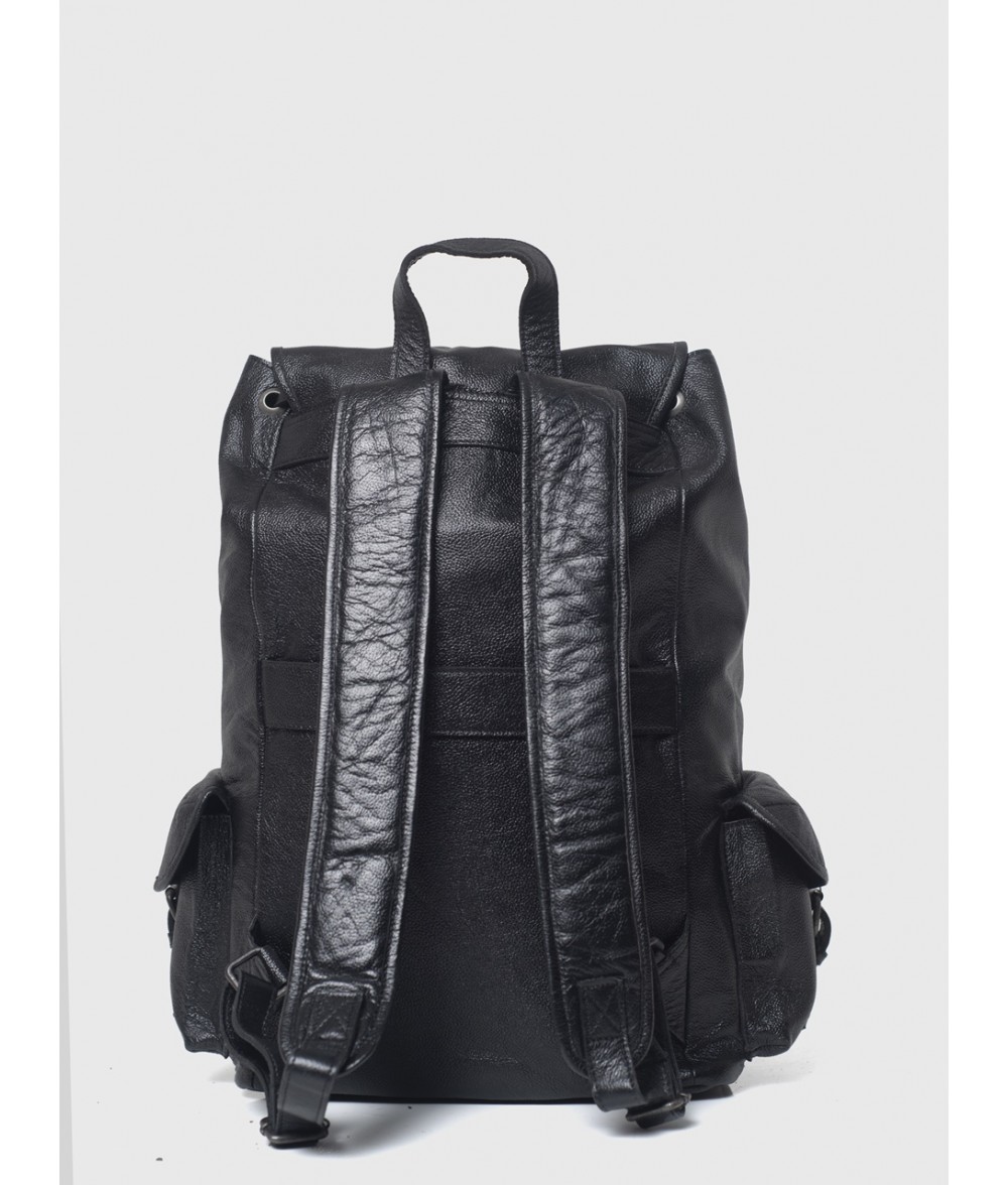 Porter Black Leather Travel Rucksack | Alaskan Leather Company